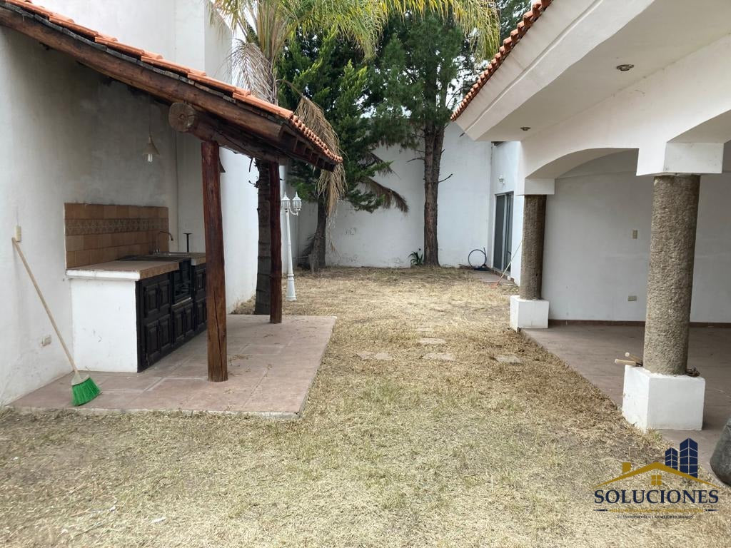FRACC COLINAS DEL SALTITO