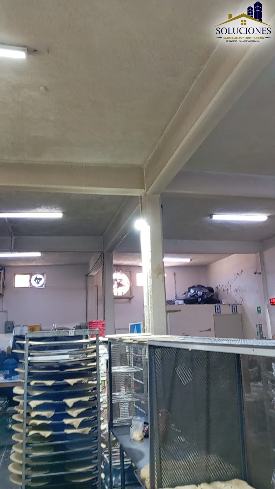 BODEGA CON OFICINA COLONIA JUAN LIRA