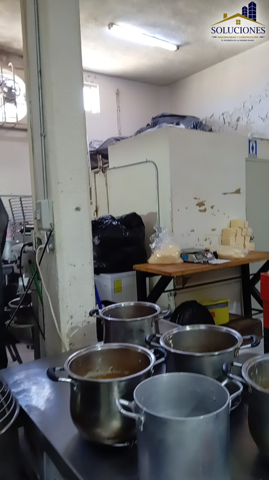 BODEGA CON OFICINA