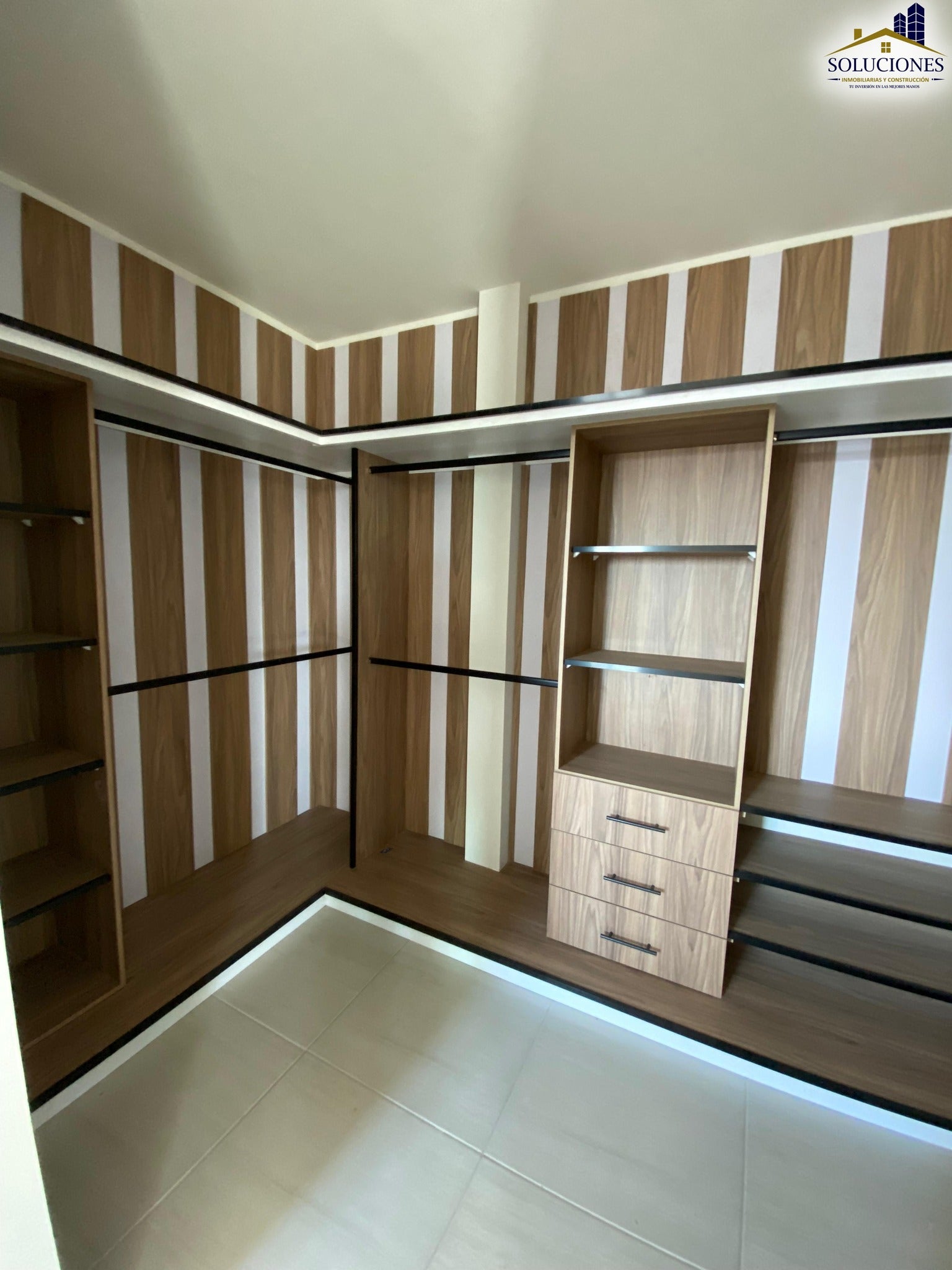 Departamentos corredor salida Mezquital.