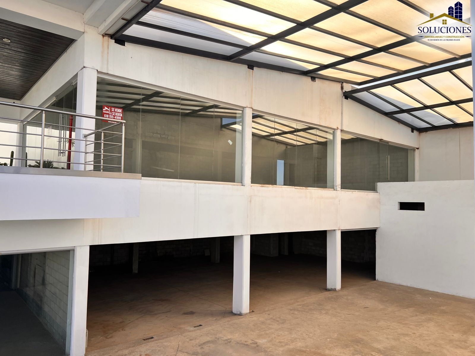 Plaza comercial 450.