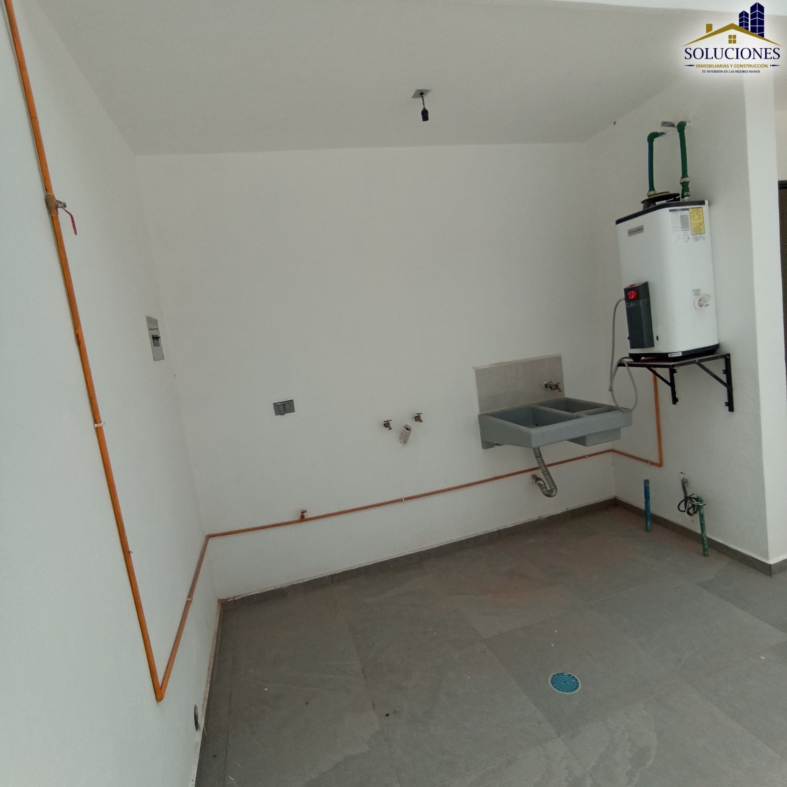 FRACCIONAMIENTO RESIDENCIAL EL CIELO LOTE 8