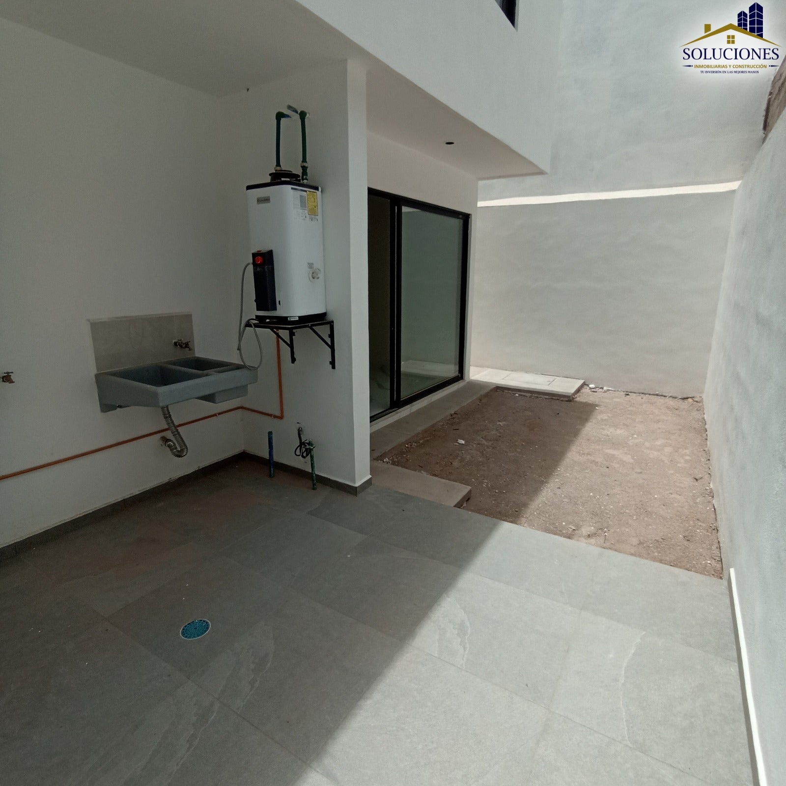 FRACCIONAMIENTO RESIDENCIAL EL CIELO LOTE 8