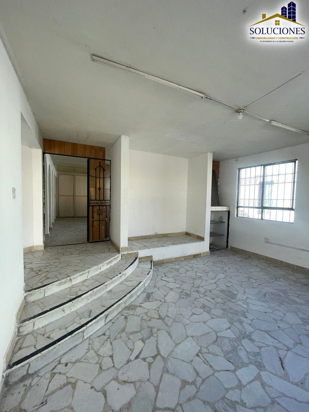 Pasteur esquina Gomez Palacio