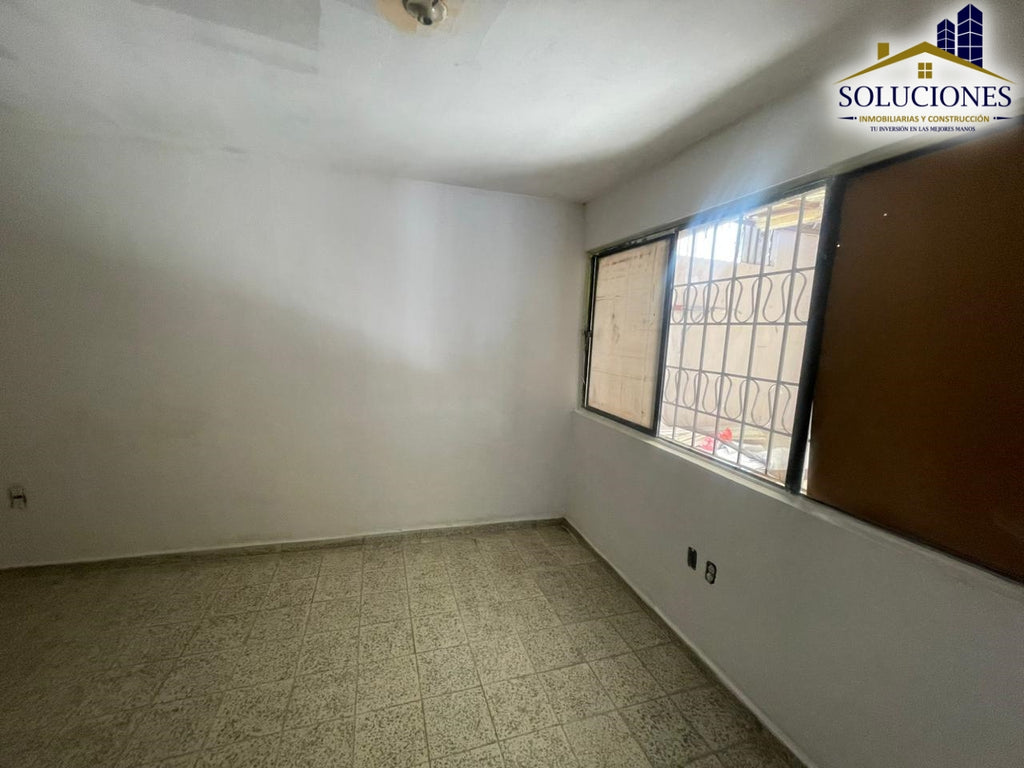 Pasteur esquina Gomez Palacio