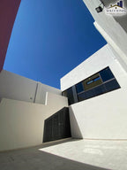 Frente a Fraccionamiento residencial Aranjuez