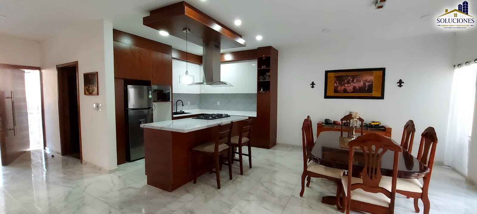 𝗥𝗲𝘀𝗶𝗱𝗲𝗻𝗰𝗶𝗮𝗹 𝗟𝗼𝘀 𝗟𝗮𝘂𝗿𝗲𝗹𝗲𝘀