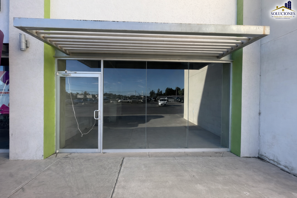 Local en Plaza Comercial- Alsuper Mezquital